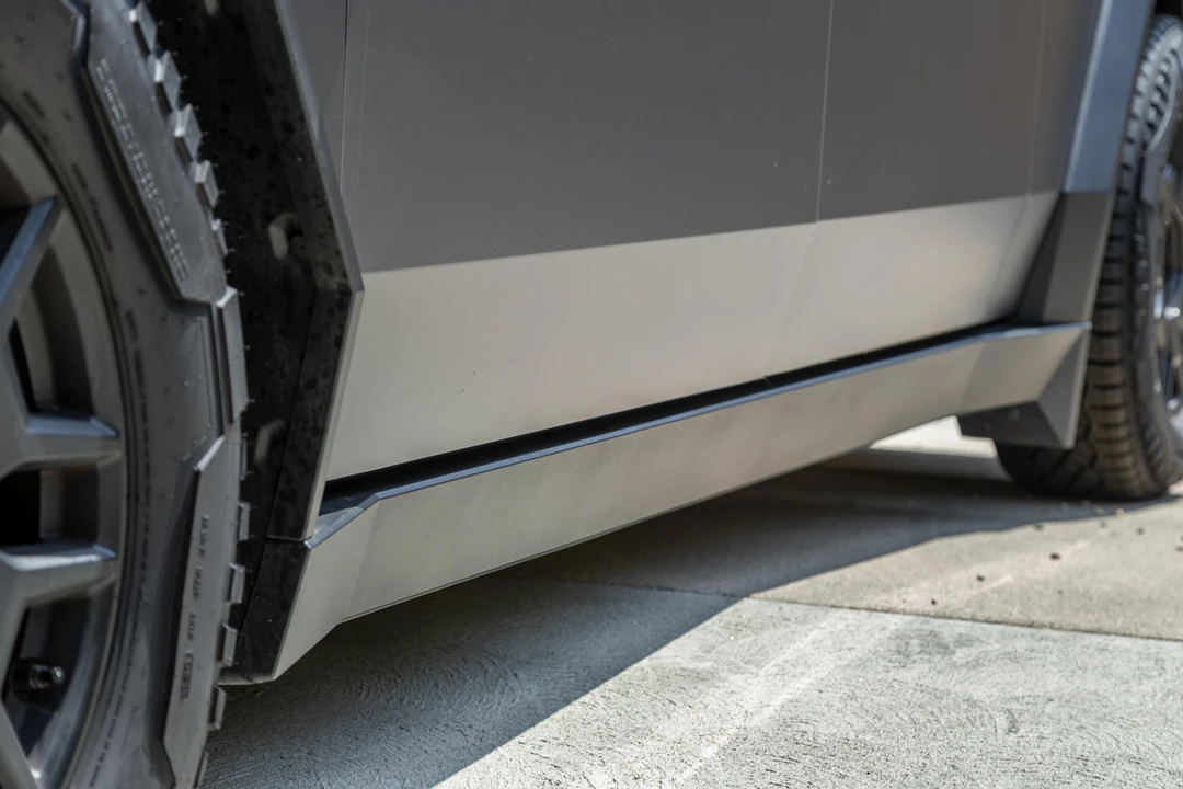 2024 Tesla Cybertruck - Image 28 of 31