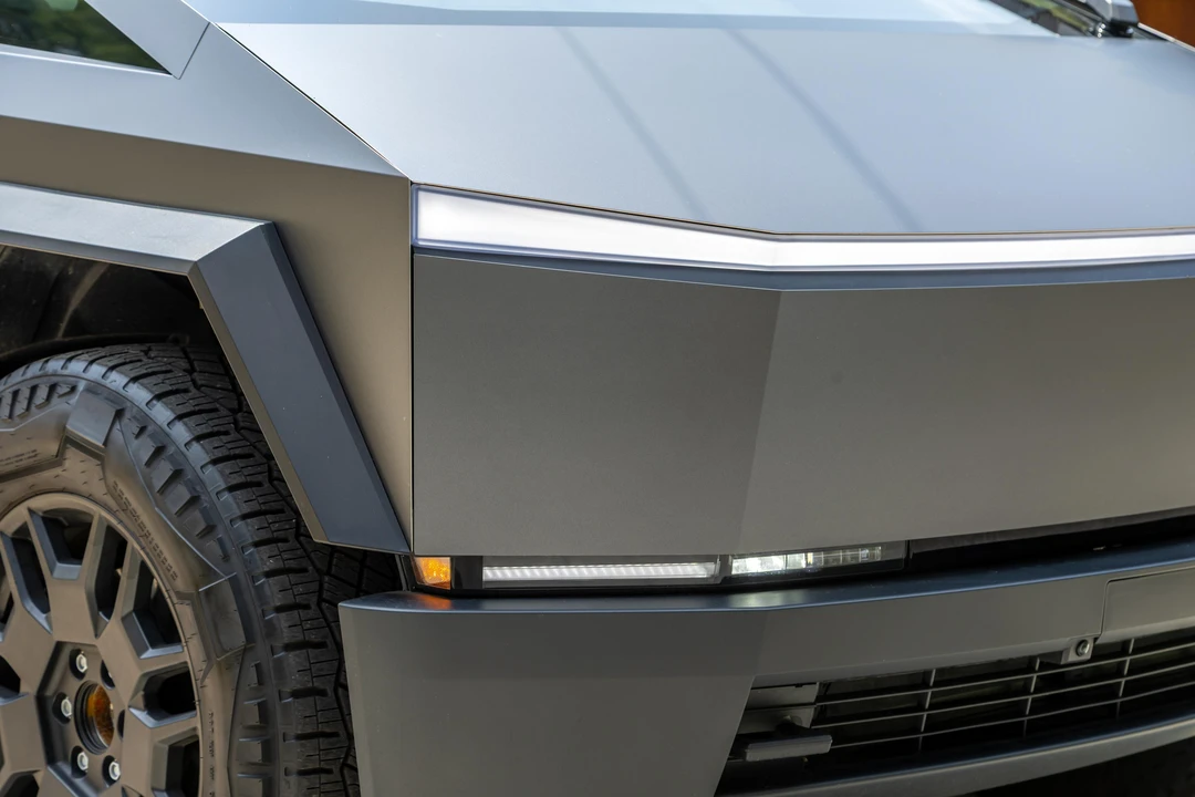 2024 Tesla Cybertruck - Image 11 of 31
