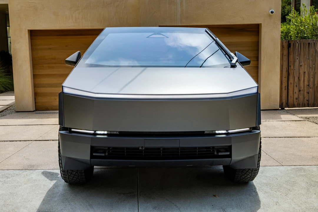 2024 Tesla Cybertruck - Image 6 of 31