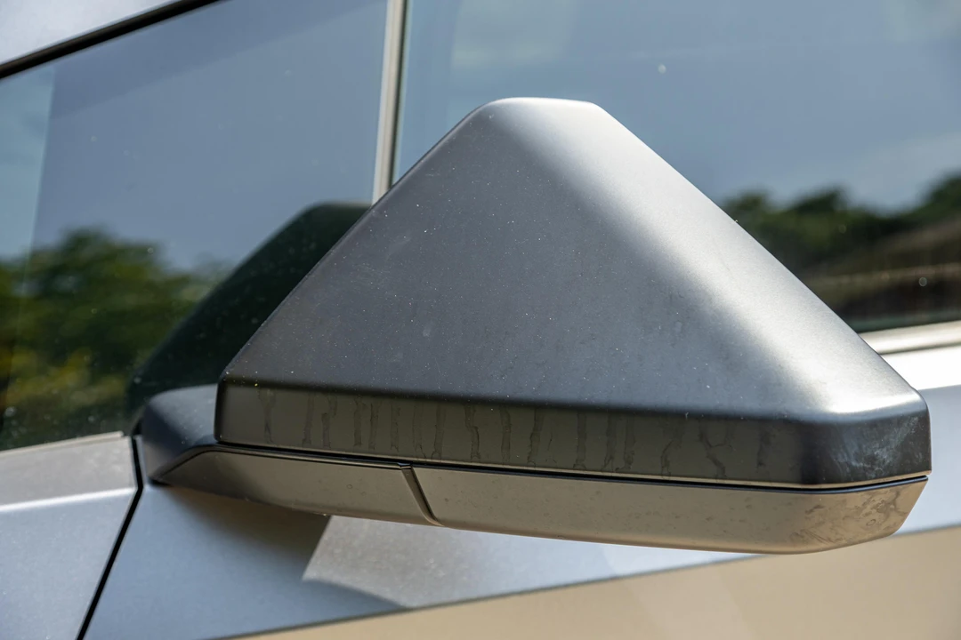2024 Tesla Cybertruck - Image 24 of 31
