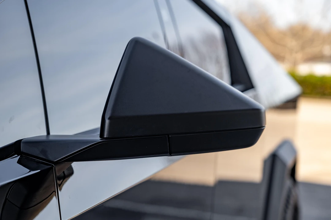 2024 Tesla Cybertruck - Image 17 of 31