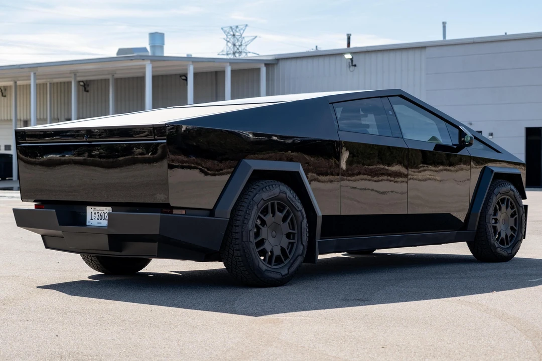 2024 Tesla Cybertruck - Image 4 of 31