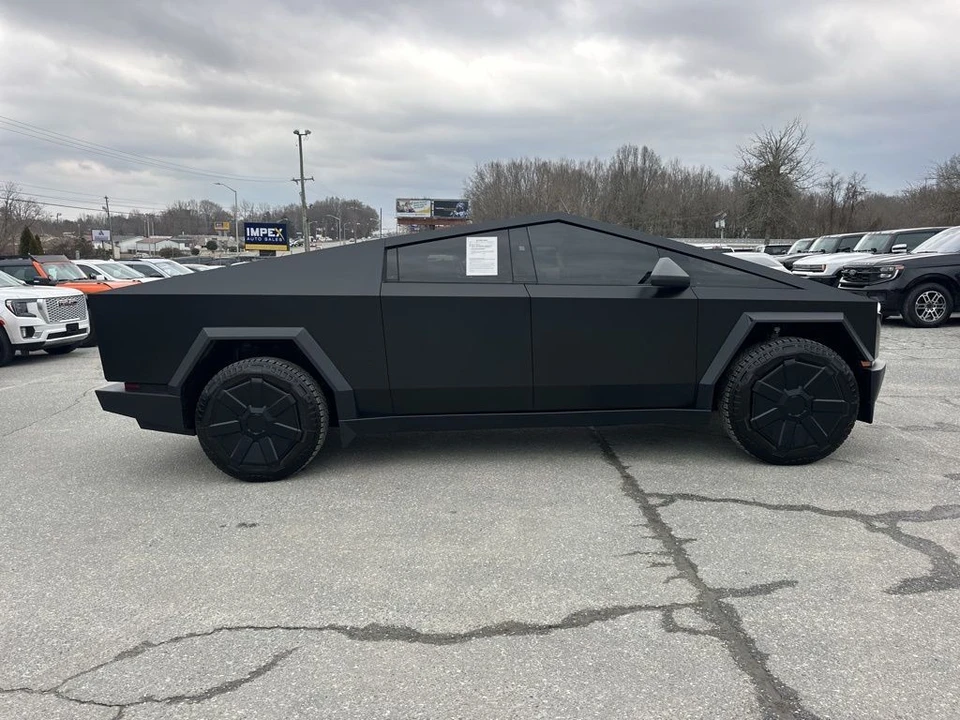 2024 Tesla Cybertruck - Image 6 of 12