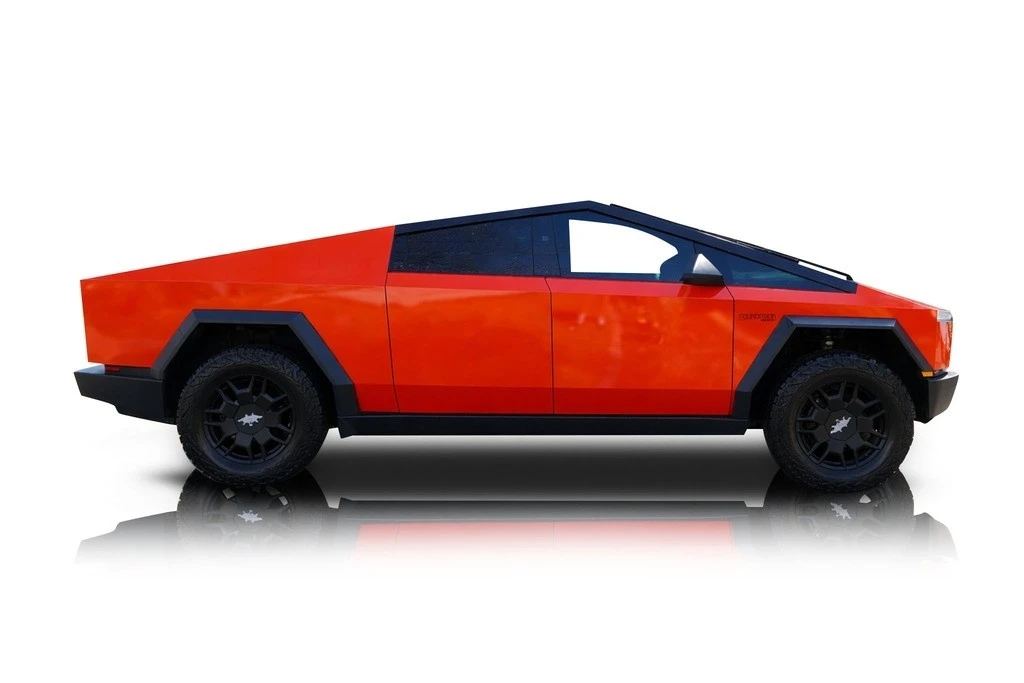2024 Tesla Cybertruck - Image 2 of 12