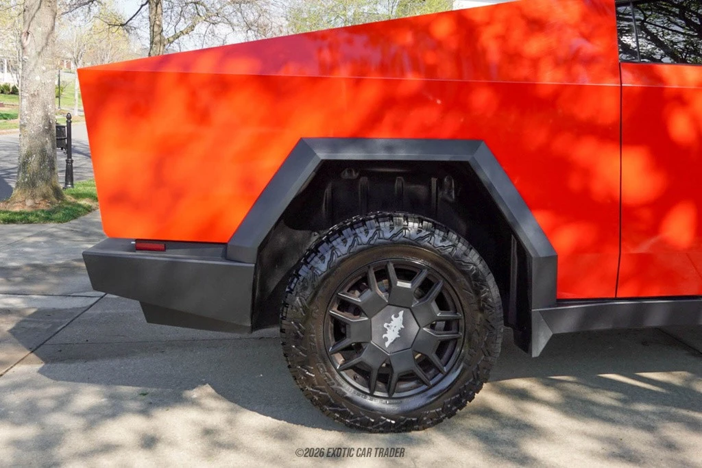 2024 Tesla Cybertruck - Image 10 of 12