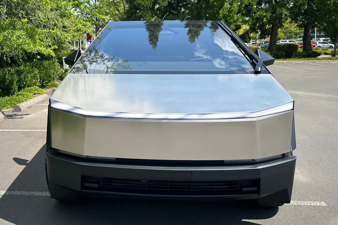 2024 Tesla Cybertruck - Image 2 of 31