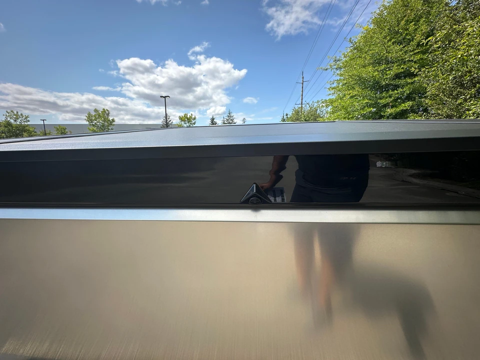 2024 Tesla Cybertruck - Image 26 of 31
