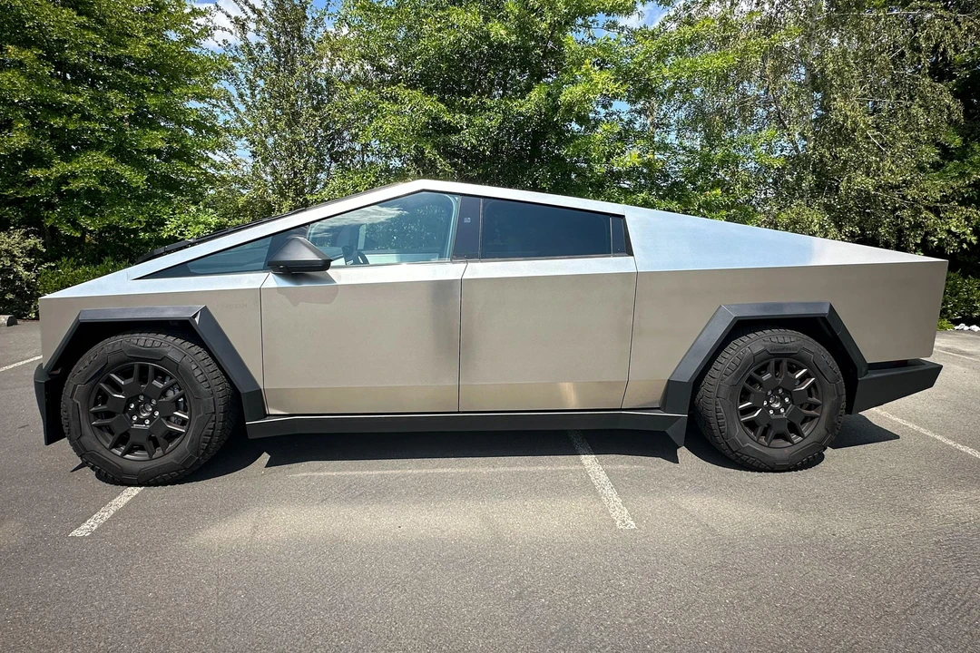 2024 Tesla Cybertruck - Image 6 of 31