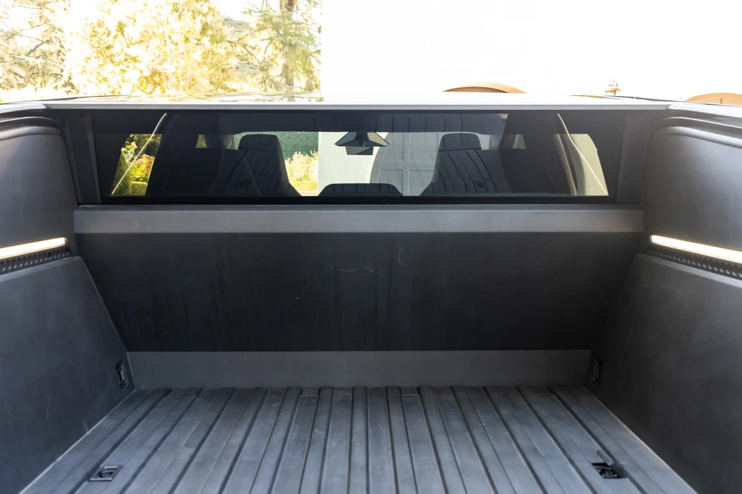 2024 Tesla Cybertruck - Image 26 of 31