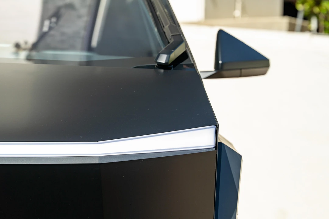 2024 Tesla Cybertruck - Image 14 of 31