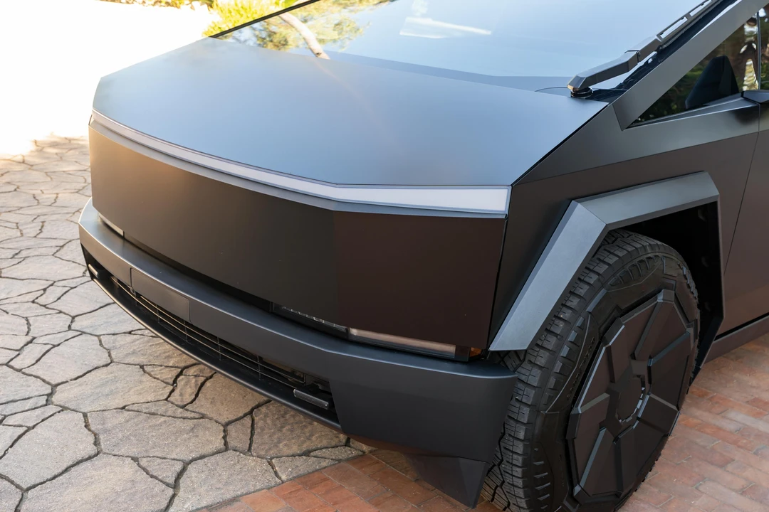 2024 Tesla Cybertruck - Image 15 of 31