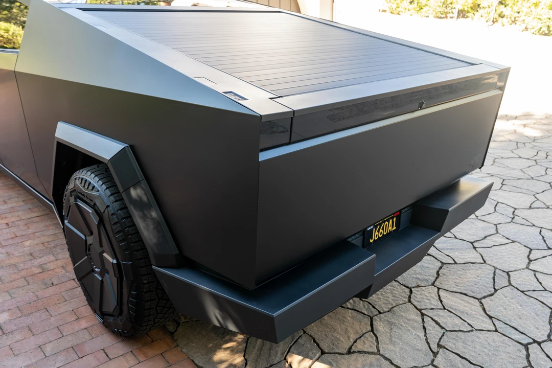 2024 Tesla Cybertruck - Image 20 of 31