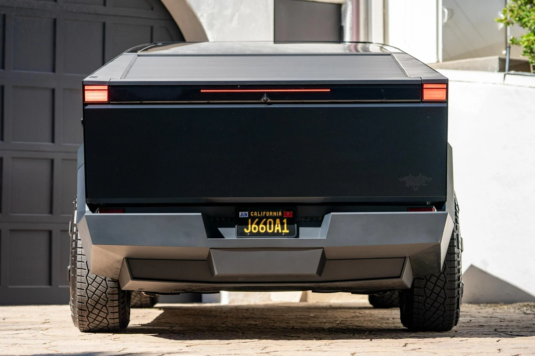 2024 Tesla Cybertruck - Image 5 of 31