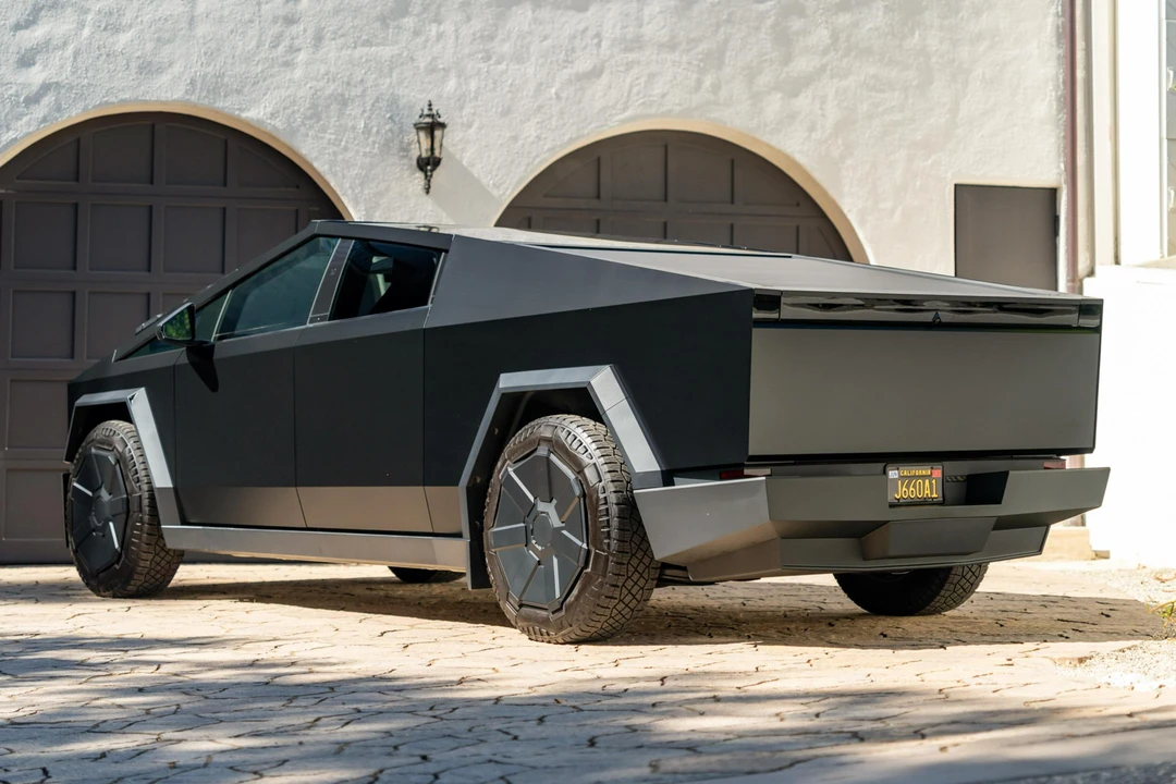 2024 Tesla Cybertruck - Image 4 of 31