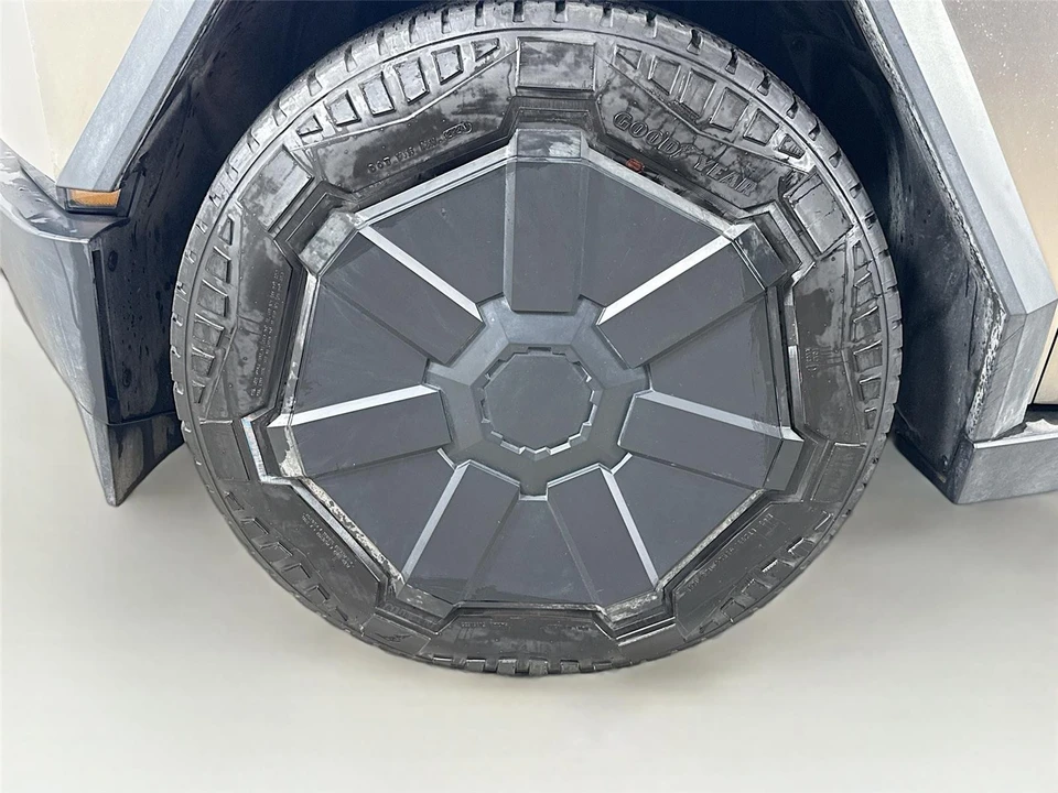 2024 Tesla Cybertruck - Image 13 of 19
