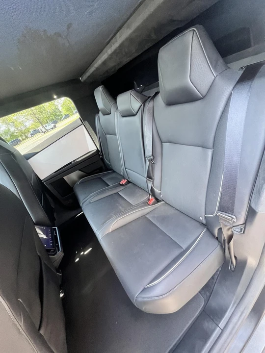 2024 Tesla Cybertruck - Image 7 of 14