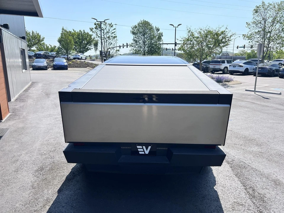 2024 Tesla Cybertruck - Image 5 of 14