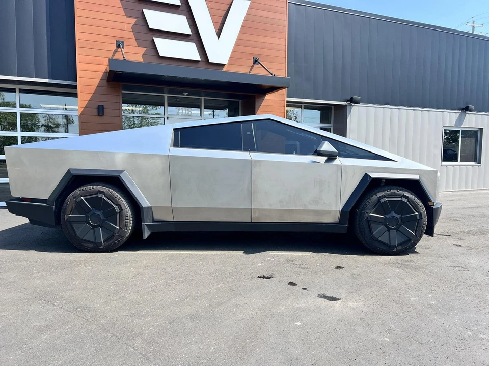 2024 Tesla Cybertruck - Image 4 of 14