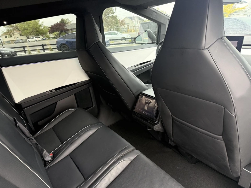 2024 Tesla Cybertruck - Image 21 of 21