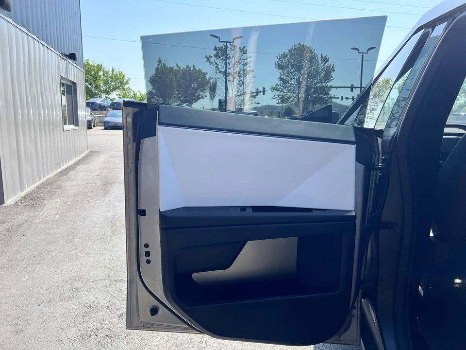 2024 Tesla Cybertruck - Image 6 of 14