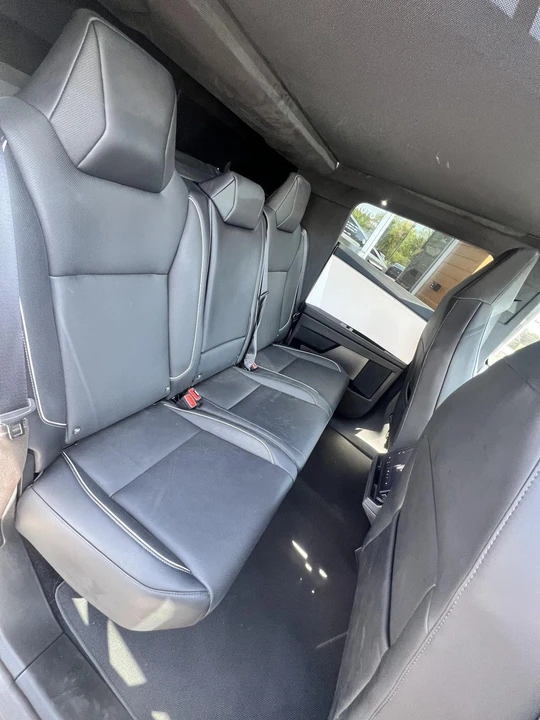2024 Tesla Cybertruck - Image 12 of 14