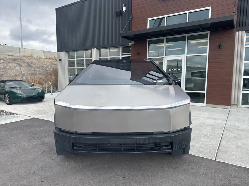 2024 Tesla Cybertruck - Image 4 of 13