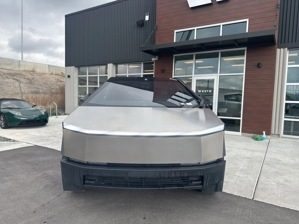 2024 Tesla Cybertruck - Image 3 of 13