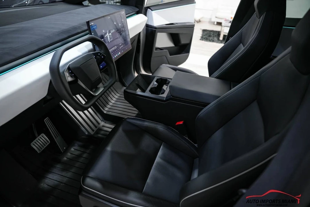2024 Tesla Cybertruck - Image 8 of 12