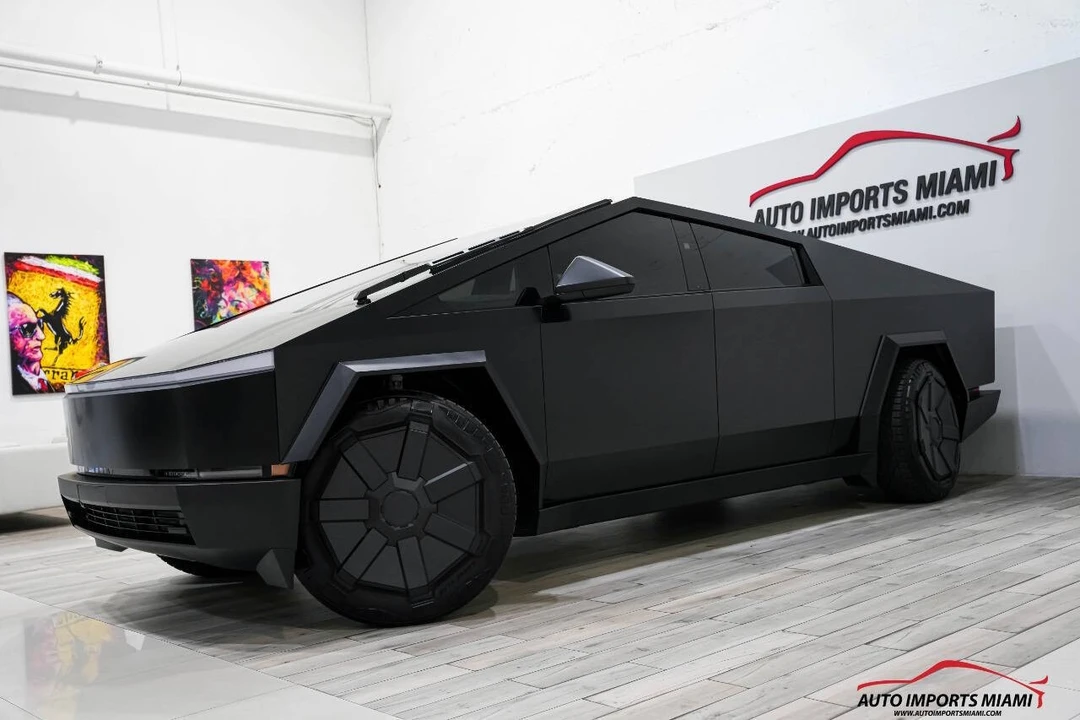 2024 Tesla Cybertruck - Image 4 of 12