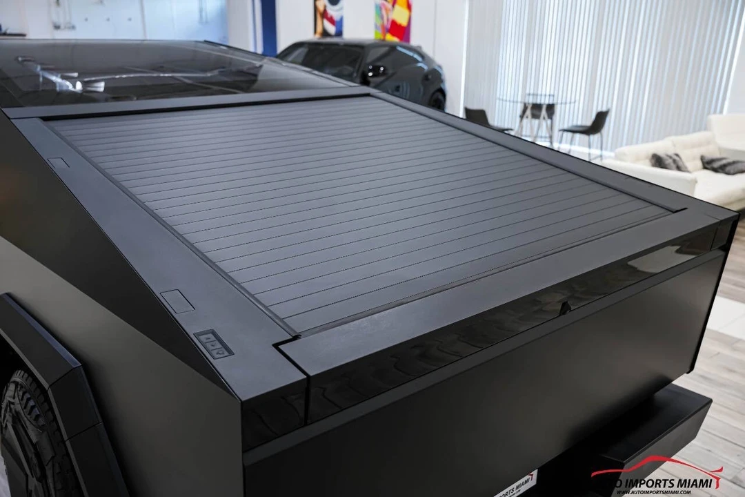 2024 Tesla Cybertruck - Image 17 of 21