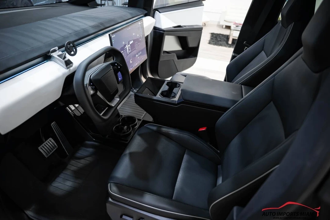 2024 Tesla Cybertruck - Image 5 of 21