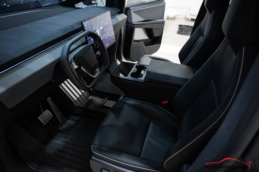 2024 Tesla Cybertruck - Image 8 of 12