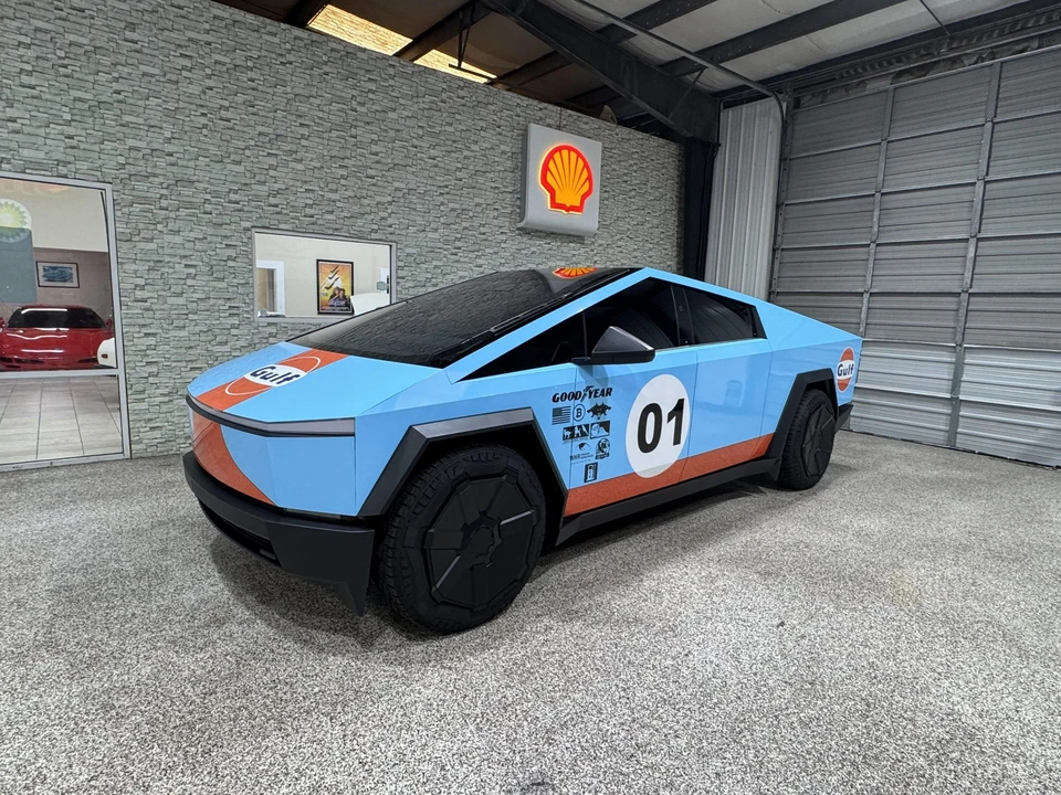 2024 Tesla Cybertruck - Image 9 of 31