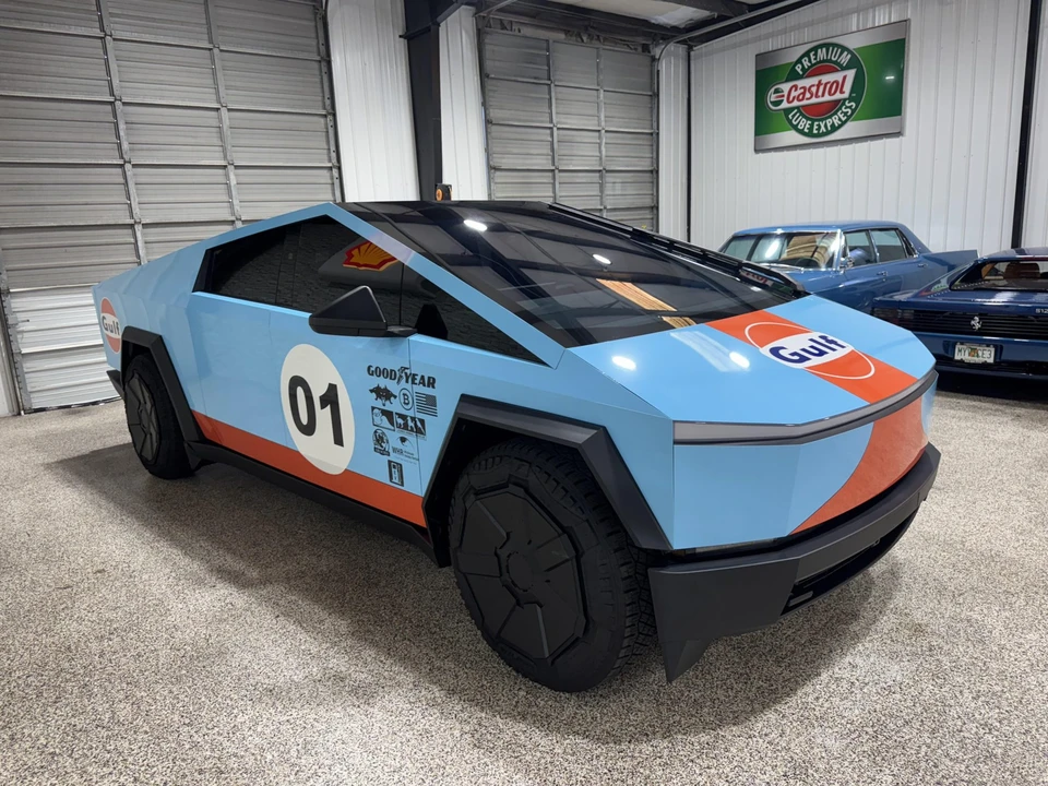 2024 Tesla Cybertruck - Image 31 of 31