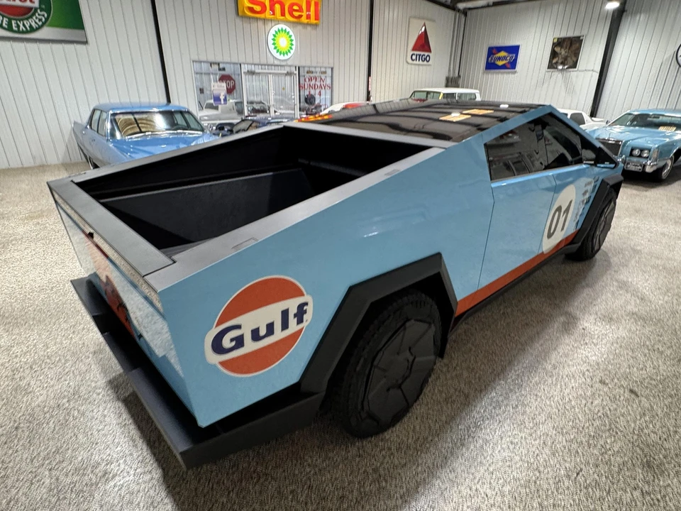 2024 Tesla Cybertruck - Image 28 of 31
