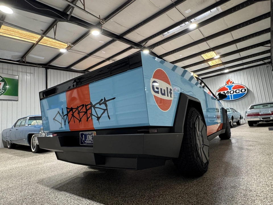 2024 Tesla Cybertruck - Image 22 of 31