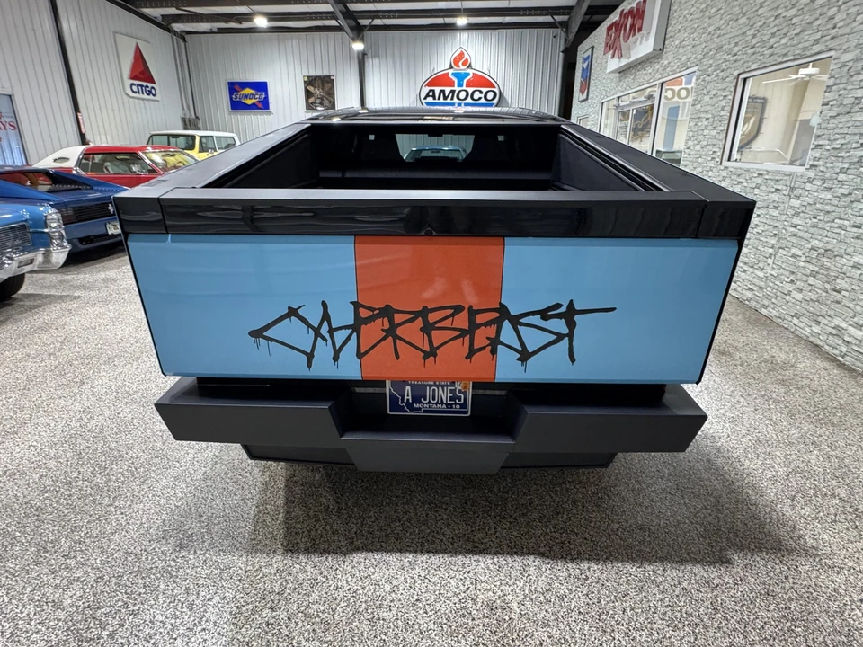 2024 Tesla Cybertruck - Image 21 of 31
