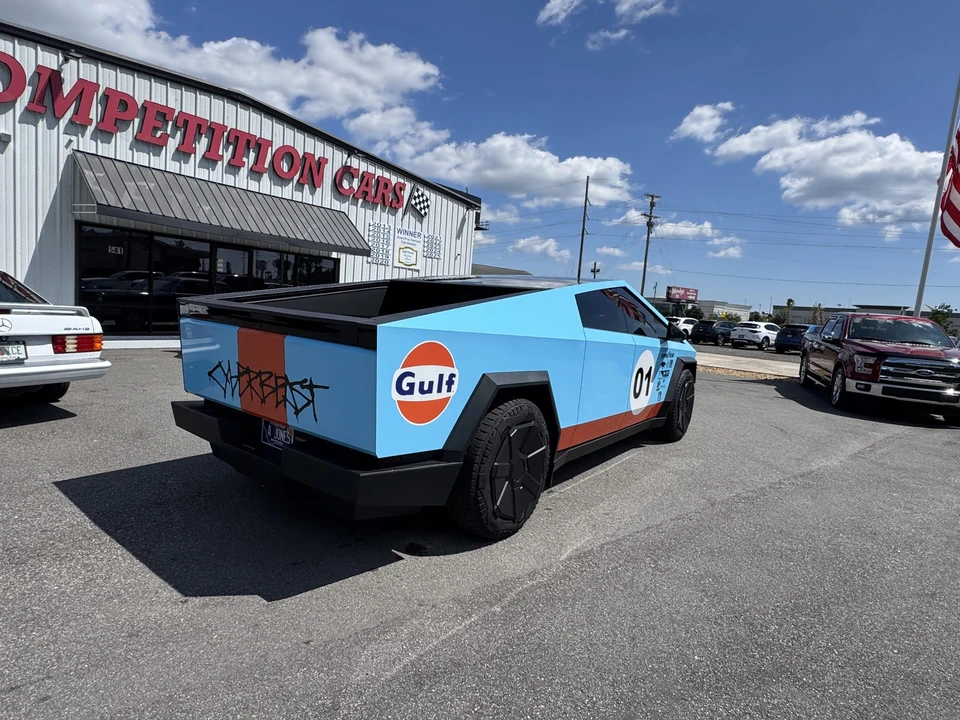 2024 Tesla Cybertruck - Image 6 of 31