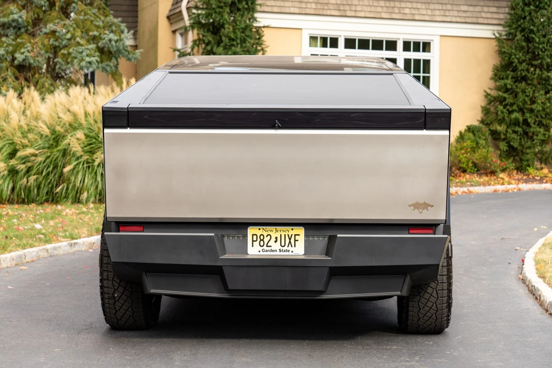 2024 Tesla Cybertruck - Image 6 of 31