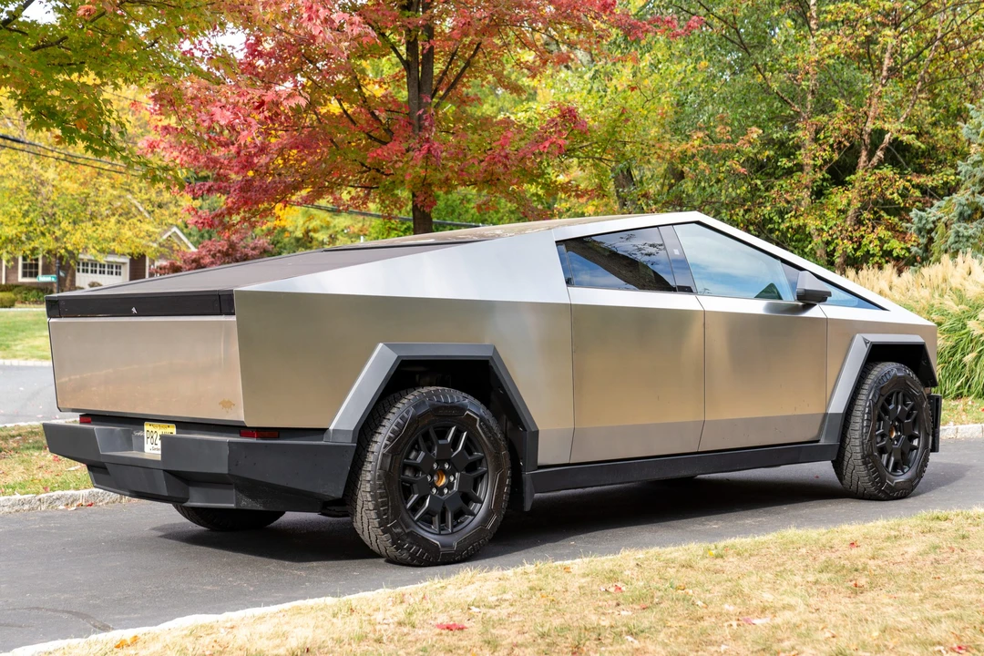2024 Tesla Cybertruck - Image 5 of 31