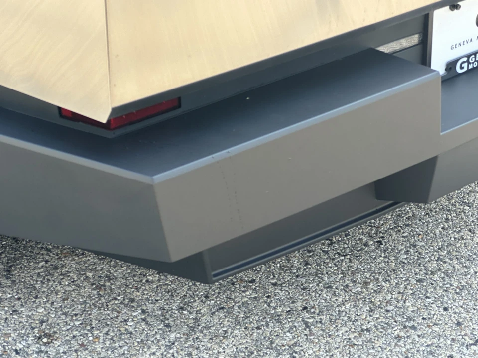 2024 Tesla Cybertruck - Image 25 of 31