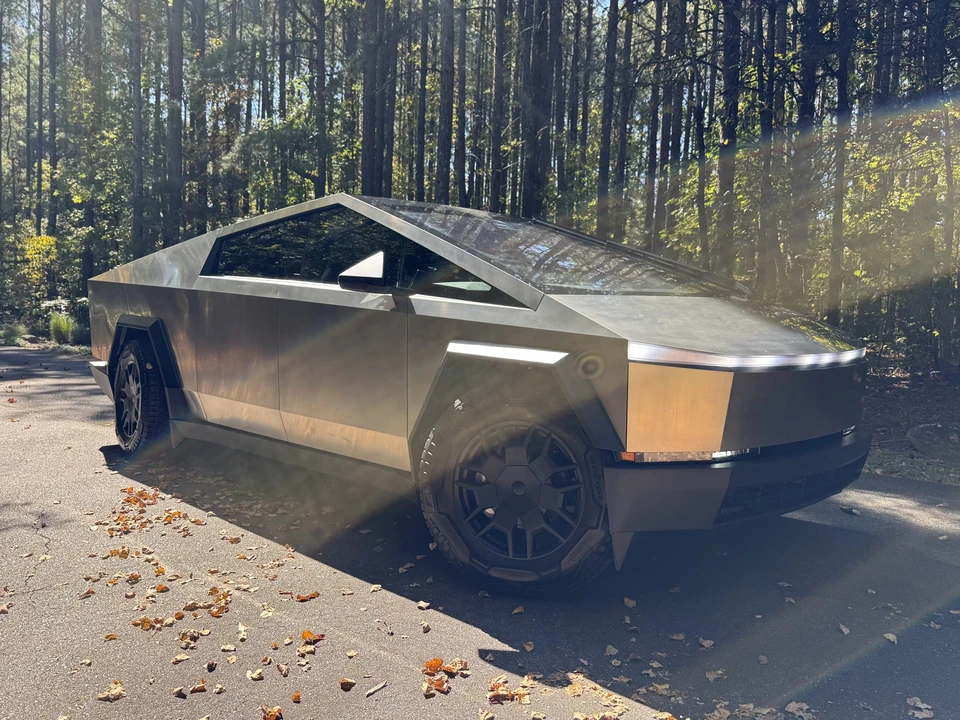 2024 Tesla Cybertruck - Image 4 of 31
