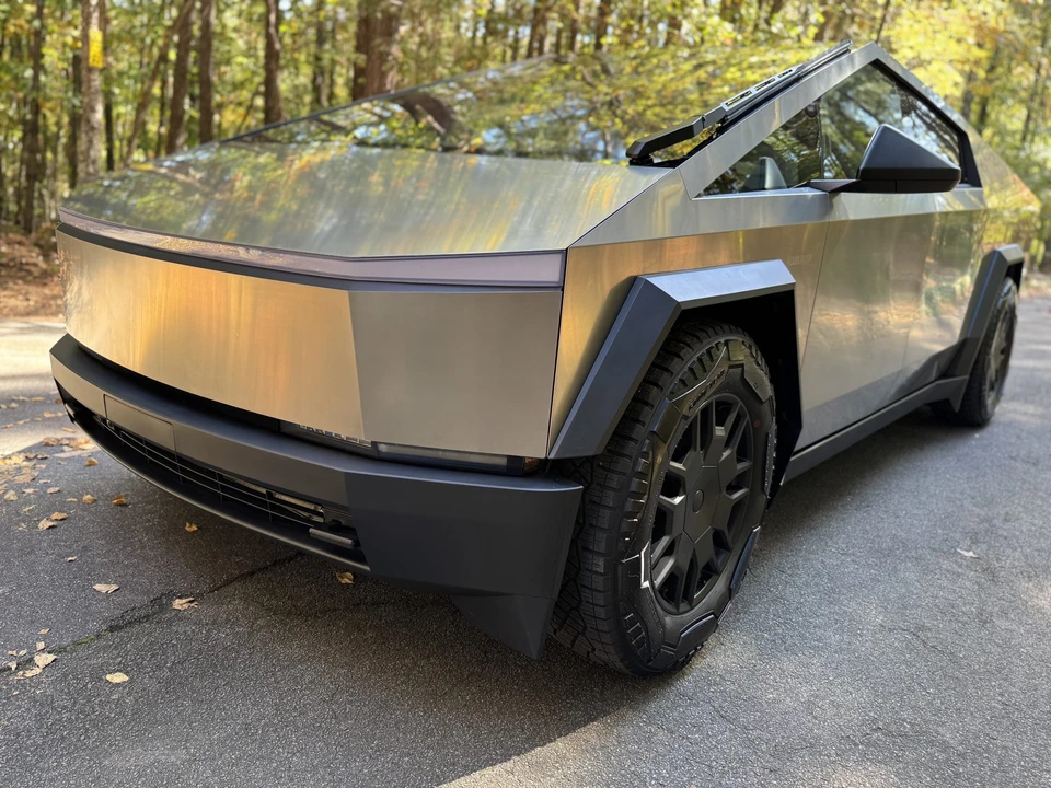 2024 Tesla Cybertruck - Image 7 of 31