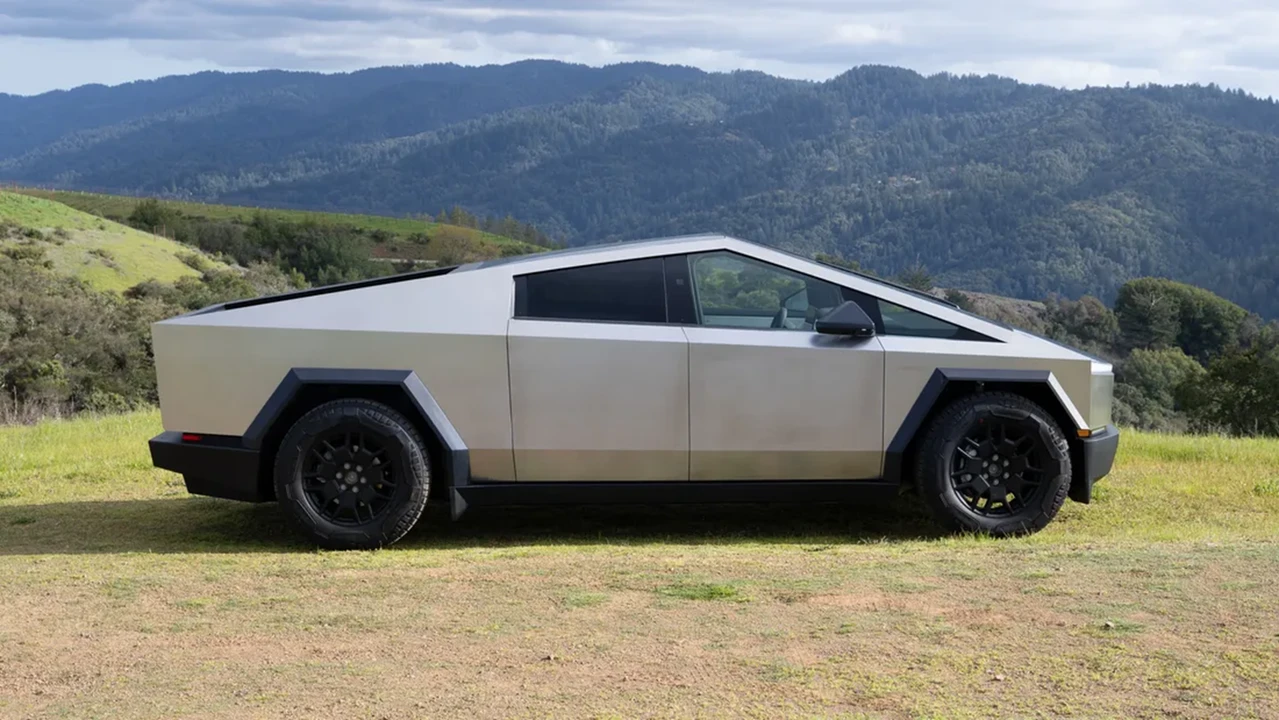 2024 Tesla Cybertruck - Image 5 of 31