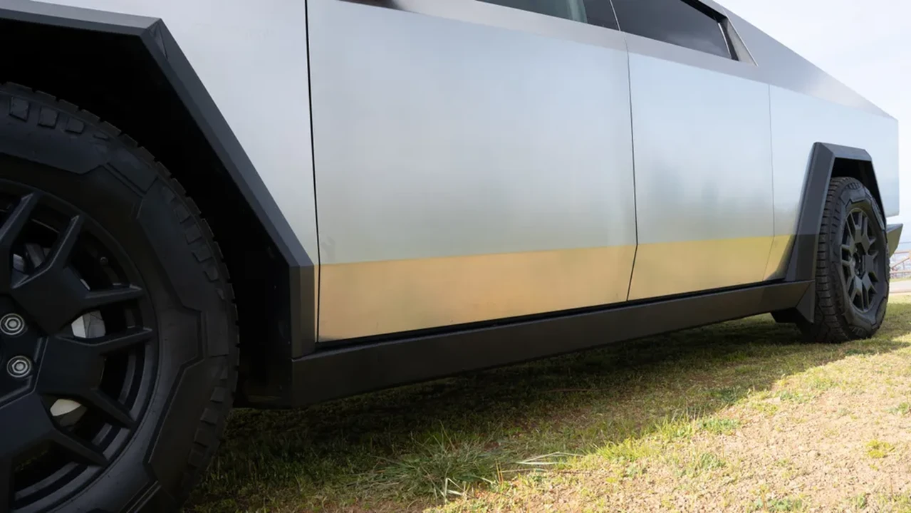 2024 Tesla Cybertruck - Image 19 of 31