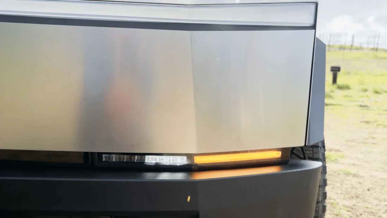 2024 Tesla Cybertruck - Image 31 of 31