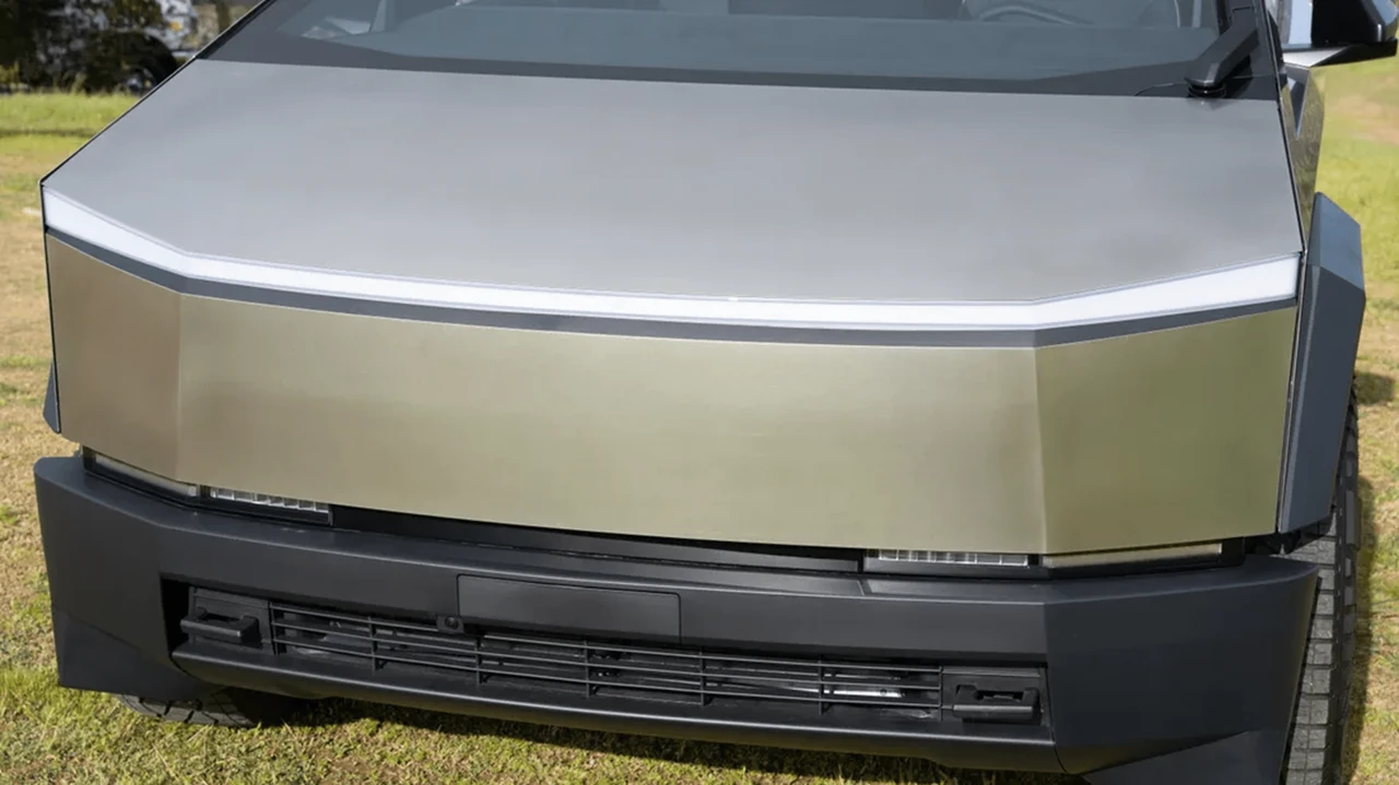 2024 Tesla Cybertruck - Image 11 of 31