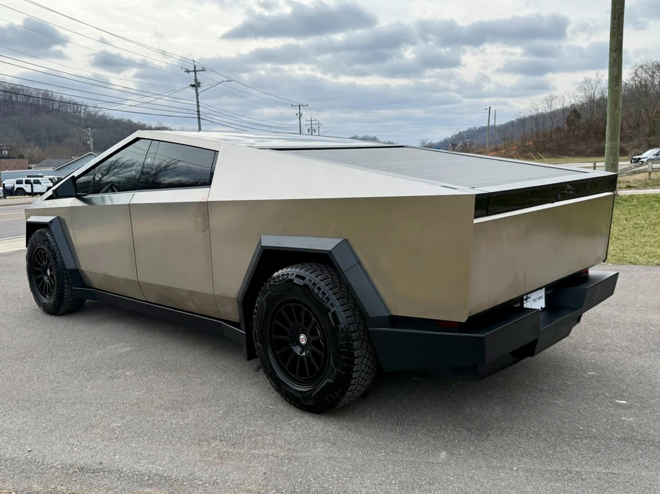 2024 Tesla Cybertruck - Image 4 of 21