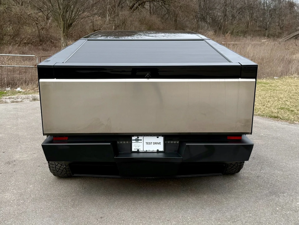 2024 Tesla Cybertruck - Image 5 of 21