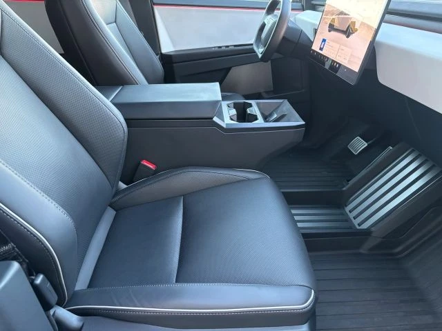 2024 Tesla Cybertruck - Image 12 of 14